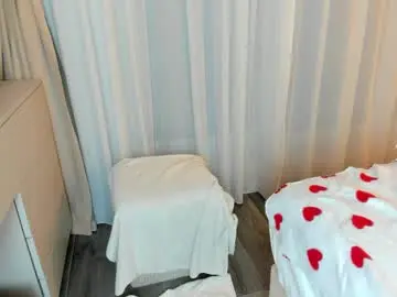 Chaturbate Live Porn of saradiamond01