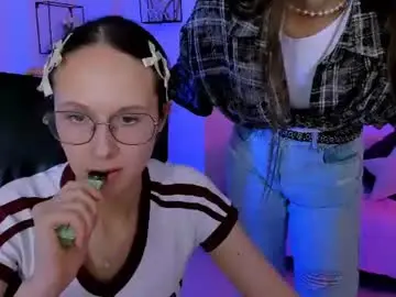 Chaturbate Live Sex of mona_cloud