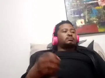 Chaturbate Live Sex Cam of dentzo