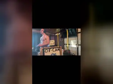 Chaturbate Adult Video Chat of sillydillynewfie