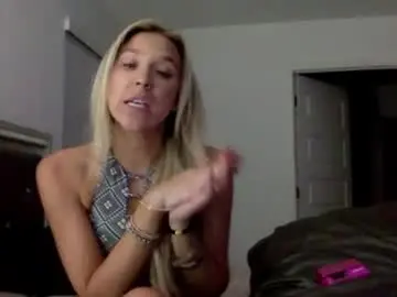Chaturbate Watch Live Sex Cams of misss_alyssaaa