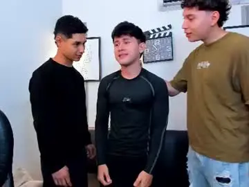 Chaturbate Free Porn Cam of burning_wallen