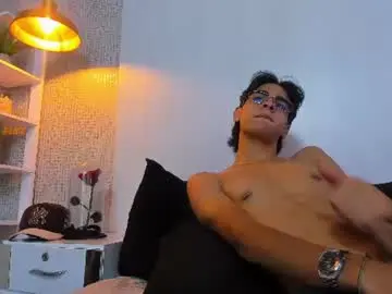 Chaturbate Adult Webcam of davidcahs17_