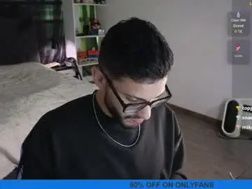 Chaturbate Adult Video Chat of phantom_bigger1