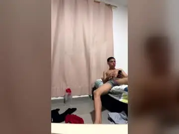 Chaturbate Live Sex of white_boy84723