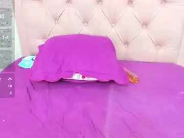 Chaturbate Live Sex Cam of enyelin