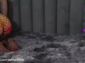 Chaturbate Live Porn of str8hole5050