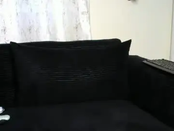 Chaturbate Live Sex Cam of lunar_chocolate000