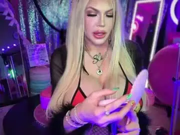 Chaturbate Best live sex cam show of plasticfuckdoll