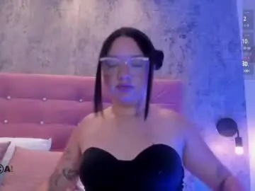 Chaturbate Free Porn Cam of annyhills1