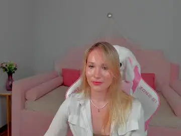 Chaturbate Sex Chat of elaravoltage