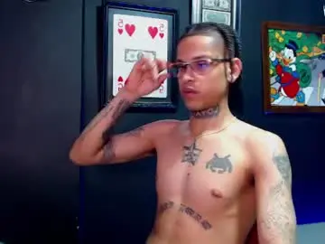 Chaturbate Adult Webcams of lilray99