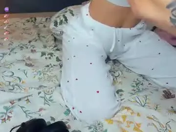 Chaturbate Live Sex Cam of myviolet_rush