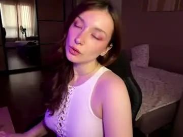 Chaturbate Live Sex Cam of stella_rass