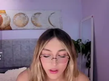 Chaturbate Live Sex Cam of antonellastar24_