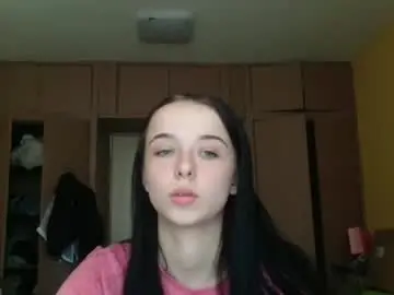 Chaturbate Live Sex Cam of yuliastar
