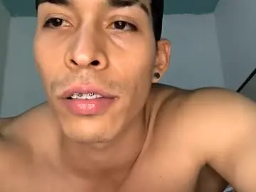 Chaturbate Sex Cam of miguell_magnoo