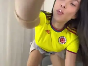 Chaturbate Watch Live Sex Cams of angelturned01
