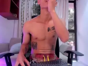 Chaturbate Live Sex Cam of adammercury_