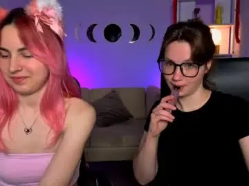Chaturbate Live Sex of helli_belli
