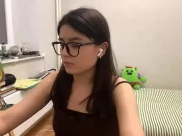 Chaturbate Live Sex Cam of shontagrabowski