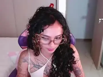 Chaturbate Live Sex of bluee_v