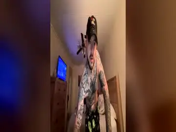 Chaturbate Live Sex Cam of natti_daddy