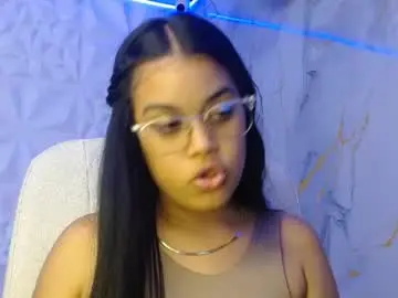 Chaturbate Free Porn Cam of ashley_thonsom18