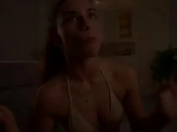 Chaturbate Live Sex Cam of dinacaguimbal