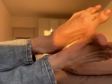 Chaturbate Watch Live Sex Cams of big_lil_small
