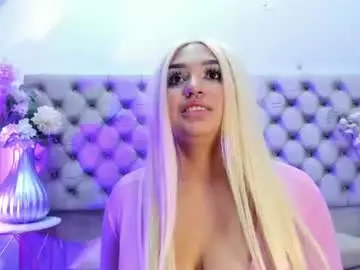 Chaturbate Watch Live Sex Cams of naomiwhitee