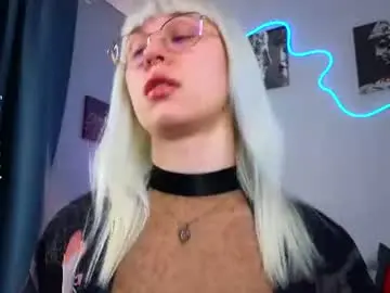 Chaturbate Live Sex Cam of call_me_heaven