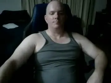 Chaturbate Sex Cam of emsguy1