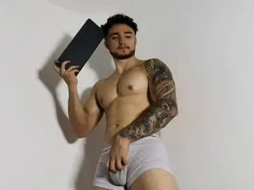 Chaturbate Nude Webcam of latinboyvip_