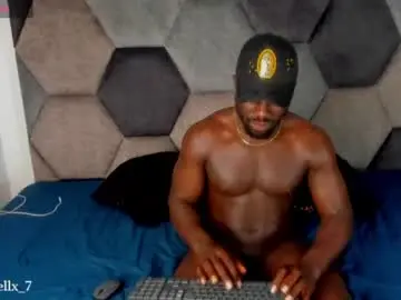 Chaturbate Live Sex Cam of latrellx7