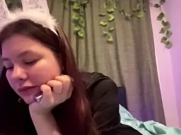Chaturbate Live Sex Cam of memento_mary