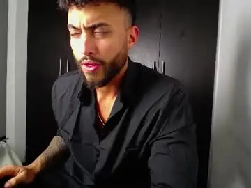 Chaturbate Watch Live Sex Cams of claybrown_