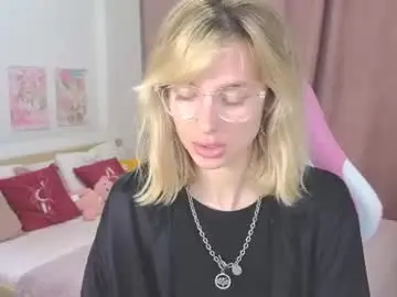 Chaturbate Adult Video Chat of noramoreau