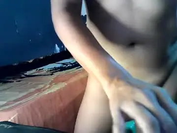 Chaturbate Live Sex Cam of emoterah123smile