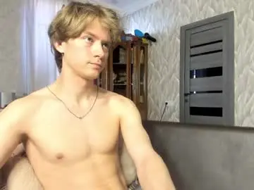 Chaturbate Live Sex Cam of milkiwy