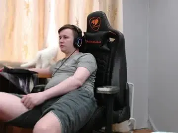 Chaturbate Adult Video Chat of iliaskrisloveee