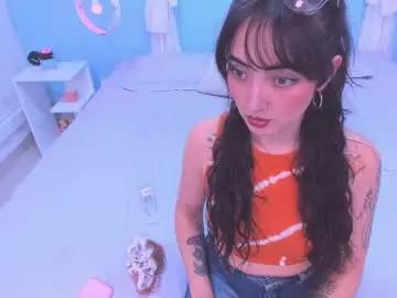 Chaturbate Live Sex Cam of leeah_carter
