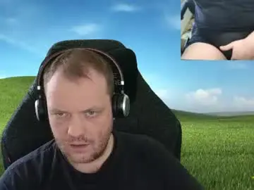 Chaturbate Live Sex of sexyhotboy87