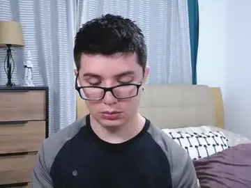 Chaturbate Live Porn of kevinhunts