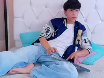 Chaturbate Sex Chat of axel_evanss
