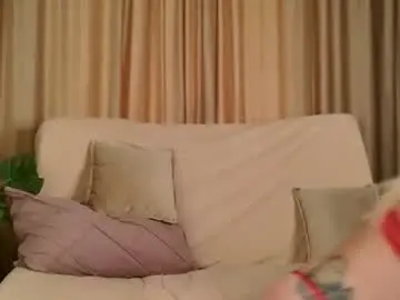 Chaturbate Live Sex Cam of mia_dreamy
