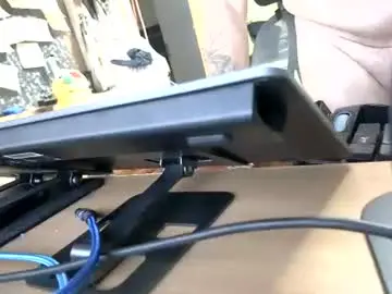 Chaturbate Free Porn Cam of iwalknaked