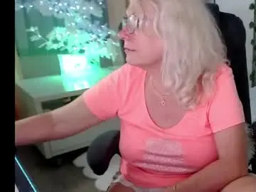 Chaturbate Sex Cam of ghertrudequeen