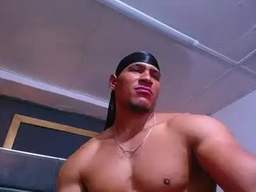 Chaturbate Live Sex of adam_fit19cm