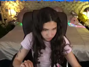 Chaturbate Live Sex Cam of babyflowerr